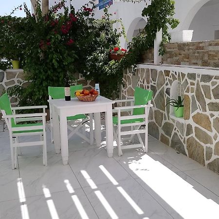 Nicolas Antiparos Town Екстериор снимка