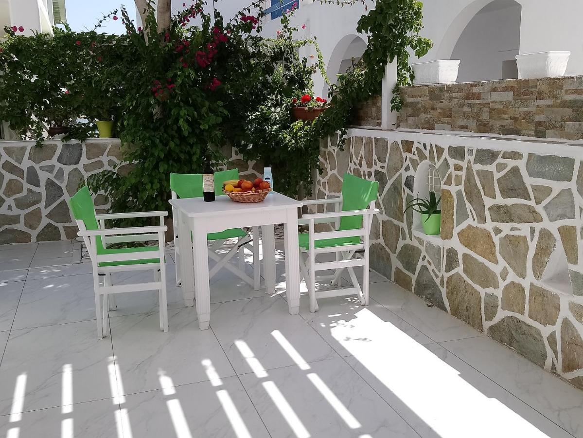 Nicolas Antiparos Town Екстериор снимка