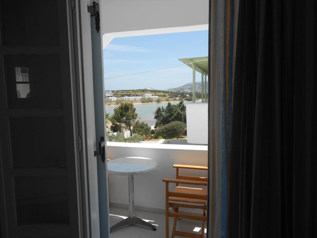 Nicolas Antiparos Town Екстериор снимка