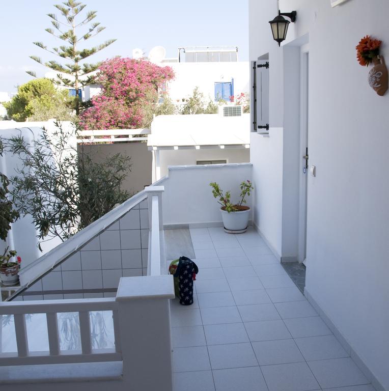 Nicolas Antiparos Town Екстериор снимка