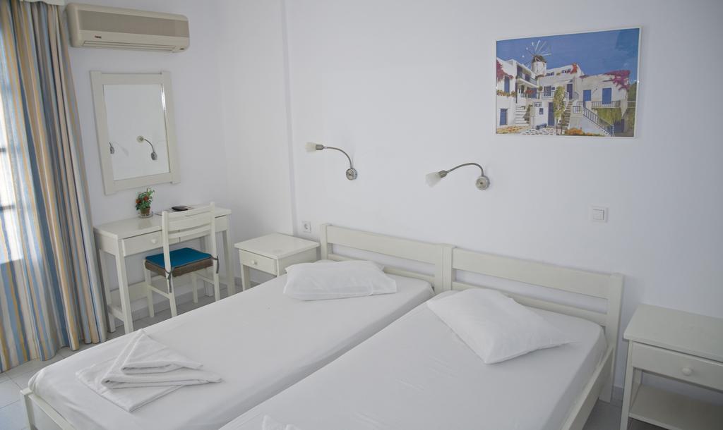Nicolas Antiparos Town Екстериор снимка
